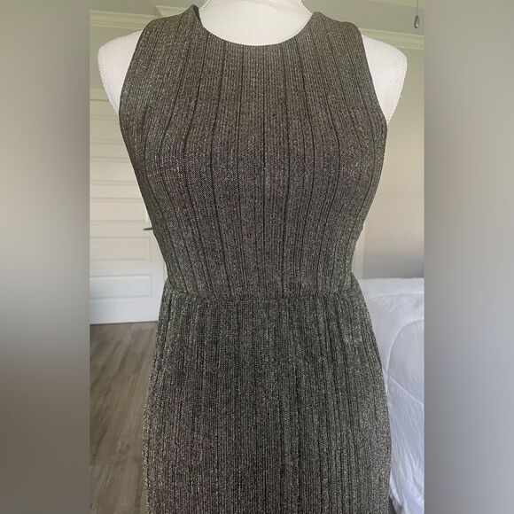 BCBG MAXAZRIA Metallic Gold Pleated Cut Out Gown XS - Picture 4 of 10